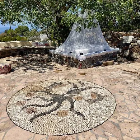 Nisyros Traum „speladi“ Daire Mandrákion