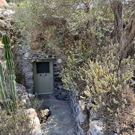 Daire Nisyros Traum „speladi“ Mandrákion